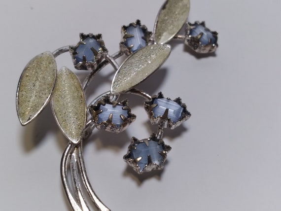 Vintage Ocean Blue Sapphire Broach and Clip-on Ea… - image 3
