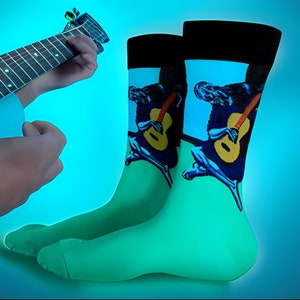 LONELY GUITARIST Guitar Music Art Fun Dress Socks Novelty Socks Crazy Funky Socks Men&#39;s Socks Unisex Socks Fun Valentines Day Gift