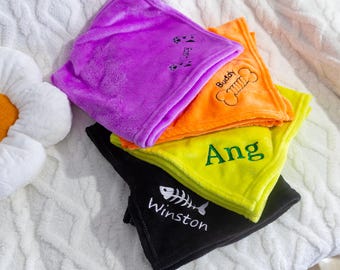 ペットの名前入りブランケット、パーソナライズされた犬猫用ブランケット、刺繍入り犬用ブランケット、犬用ソフトネーム入りブランケット、新しい子犬の帰宅ギフト