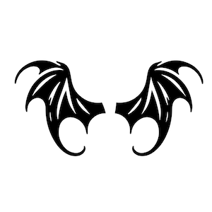 Puede incluir: Un par de alas negras estilizadas con forma puntiaguda. Las alas son simétricas y tienen un diseño detallado.