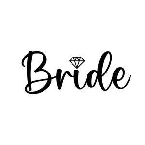 Könnte beinhalten: Schwarz-weiße Kalligraphie des Wortes "Bride" mit einem Diamanten-Symbol über dem Wort.