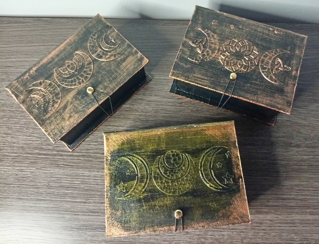 Altar Box // Portable Altar // Witch Supplies // Witch Altar - Etsy