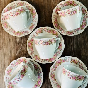 Set of 5 Allied Design Vintage Saucers and Cups