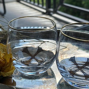 best beach wine glasses Beach Themed Stemless Wine Glasses, Cocktail Glasses, Beach Decor, Cus   Elizabeth Leigh Arts