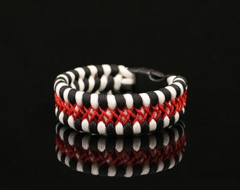 Paracord Bracelet With Side Release Buckle - Trilobite Weave Survival Bracelet For Men & Women (8.7")