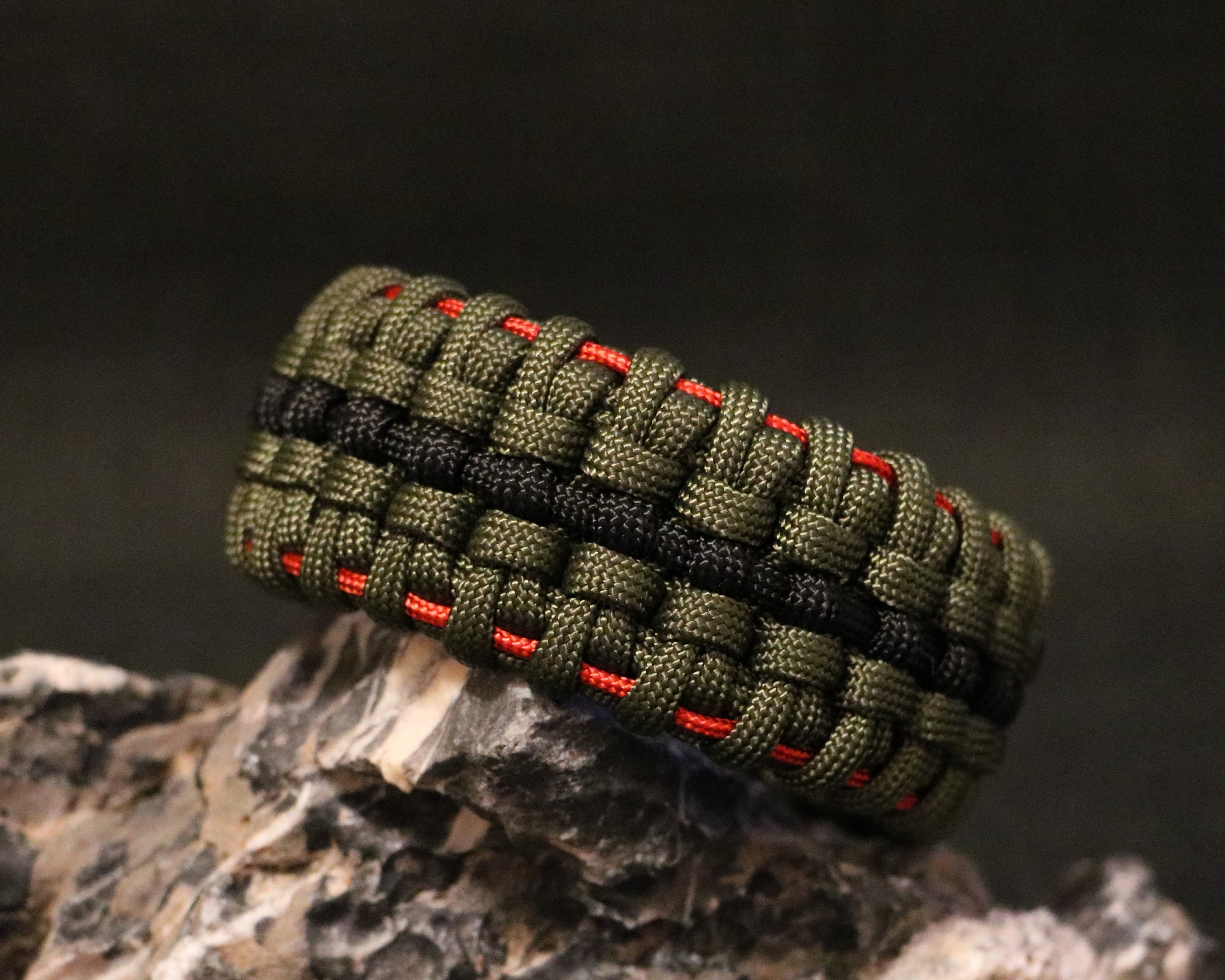 Etsy paracord bracelet deals