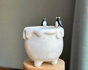 Penguin Planters/Penguin  plant pot/Handmade plant pot/Penguin Ceramic Handmade/Pot for plant/plant pot with Penguin/ceramic animal planters