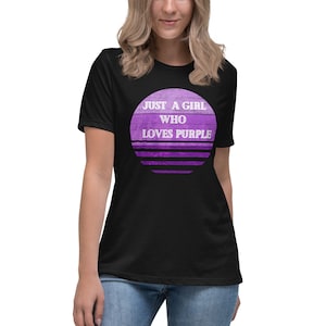 Just a Girl Who Loves Purple Sunset Women&#39;s Relaxed T-Shirt