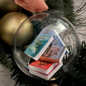 Adorno de minilibro ACOTAR