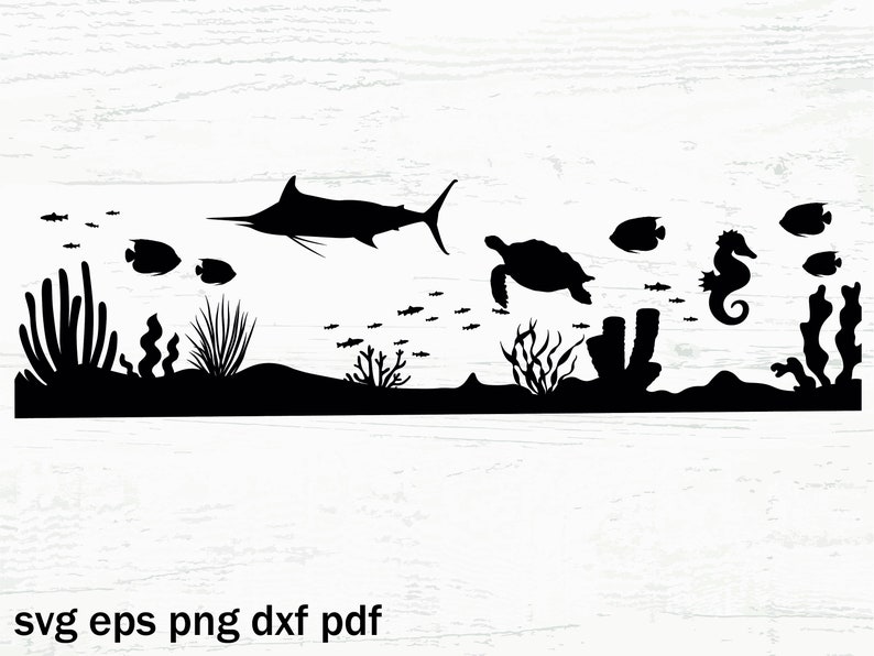 Pu&ograve; includere: Silhouette nera di un marlin, una tartaruga marina, un cavalluccio marino e pesci che nuotano nell'oceano. Ci sono anche silhouette nere di alghe e coralli.