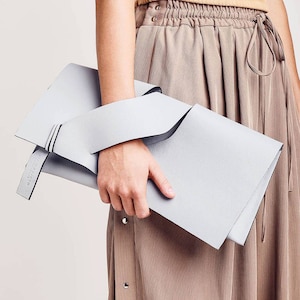 Einzigartige Handschlaufe Designer Leder Clutch, Custom Brautjungfer Geldbörse, Monogramm, personalisiertes Geburtstagsgeschenk, Abendtasche, Hochzeit, Jubiläum