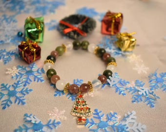 Pulsera de cristal con forma de árbol de Navidad nevado (cuentas de Taiwán, cuarzo transparente y fresa)