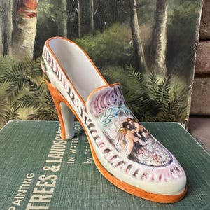 Vintage Italian Capodimonte Ceramic High Heel Shoe with Cherubs Figurine, Shoe Figurine, Shoe Made in Italy, #1632