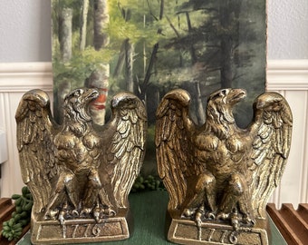 Pair of Vintage Colonial Virginia USA Gold Tone Cast Metal American Bald Eagle Bookends