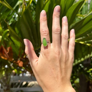 Size 8 Silver Green Sea Glass Ring