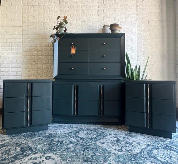 SOLD - Mid-century Modern American of Martinsville Mahogany Dresser Nightstands: Custom Dark Green - Etsy SOLD - Mid-century Modern American of Martinsville Mahogany Dresser Nightstands: Custom Dark Green - Etsy