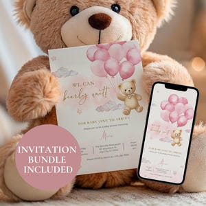 Bewerkbare baby showeruitnodiging roze teddybeer, we kunnen wachten babyshower uitnodigen, roze meisjesbeer, afdrukbare digitale sjabloon