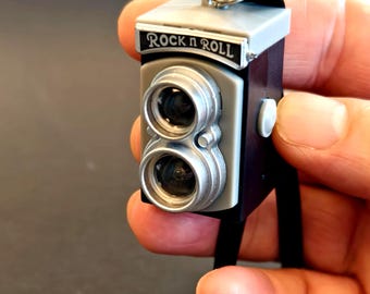 Miniature TLR Camera with Working Flash & Sound - Doll Accessory