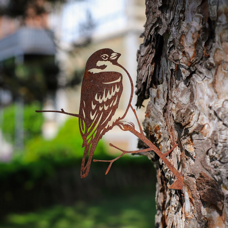 Spatz Baumstecker Vogel Gartenstecker Rustikales Outdoor Dekor Perfektes Geschenk für Vogel-Enthusiasten Natur Dekor Geschenk für sie Bild 1