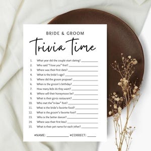 Trivia Game For Bride And Groom, Minimalist Bridal Shower Game, Who Knows The Couple Best, Engagement Party game, Canva Editable Download
