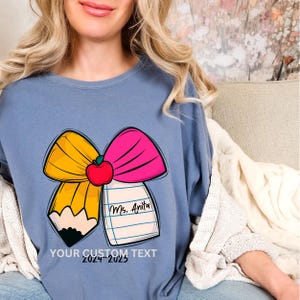 Benutzerdefinierte Lehrer Name T-Shirt, personalisiertes Lehrer Geschenk Bild 2