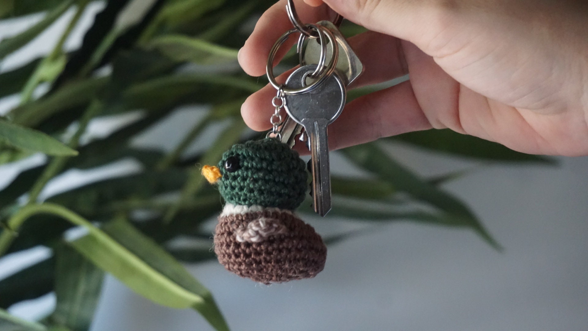 Porte-Clés Canard Avec Message Motivant – Breloque Pour Sac Ou Clés – « Sois Fier De Ton Travail » – Cadeau Positif Et Mignon