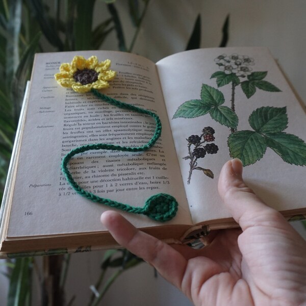 Marques-pages fleuris au crochet