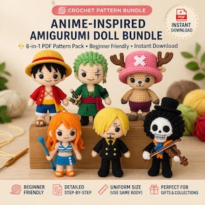 Może przedstawiać: Kolekcja sześciu lalek amigurumi inspirowanych anime, każda z unikalnymi cechami i strojami. Lalki są szydełkowane i przedstawiają postacie o żywych kolorach włosów i akcesoriach. Obraz zawiera również tekst z napisem "Crochet Pattern Bundle" i "Anime-Inspired Amigurumi Doll Bundle".