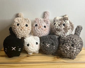 Mini gato de peluche de ganchillo/Amigurumi/Peluche hecho a mano/Lindo/Animal de peluche