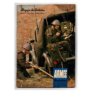 DDR magazine Armee Rundschau issue no. 7 July 1962 vintage newspaper book GDR magazine of the soldier NVA illustrated series Germany