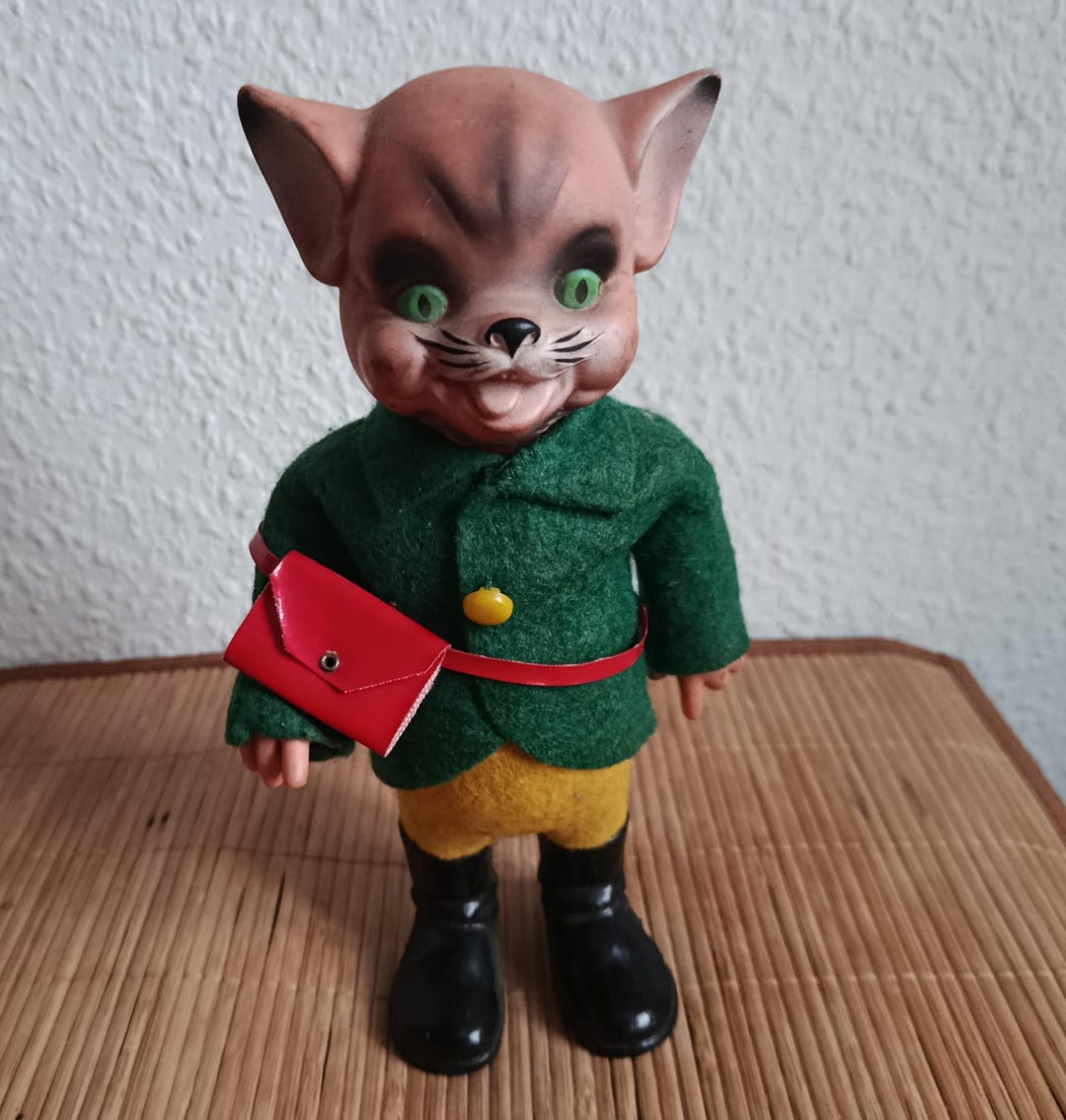 Vintage Mechanical Wind-up Cat on Boots Doll, Walking Cat Toy