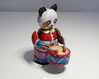 Ours Panda Tambourineur en fer-blanc vintage MS 566 | Chine des années 1970 | Mécanisme à remontoir fonctionnel | Jouet rétro en fer-blanc à collectionner