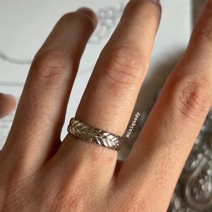 Anello a foglia di alloro placcato rodio - Anello unisex regolabile, regalo per lei