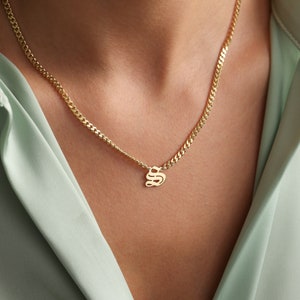 Personalisierte 14K Solid Gold Old English Initial Halskette, Dicke Kette Brief Halskette, Geschenk für Mama, Custom Old English Name Halskette
