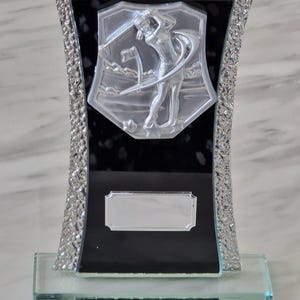 Personalised 19 cm silver crackle and black glass female golf trophy. Ideal golf award, gift, ornament or gift for female golfer