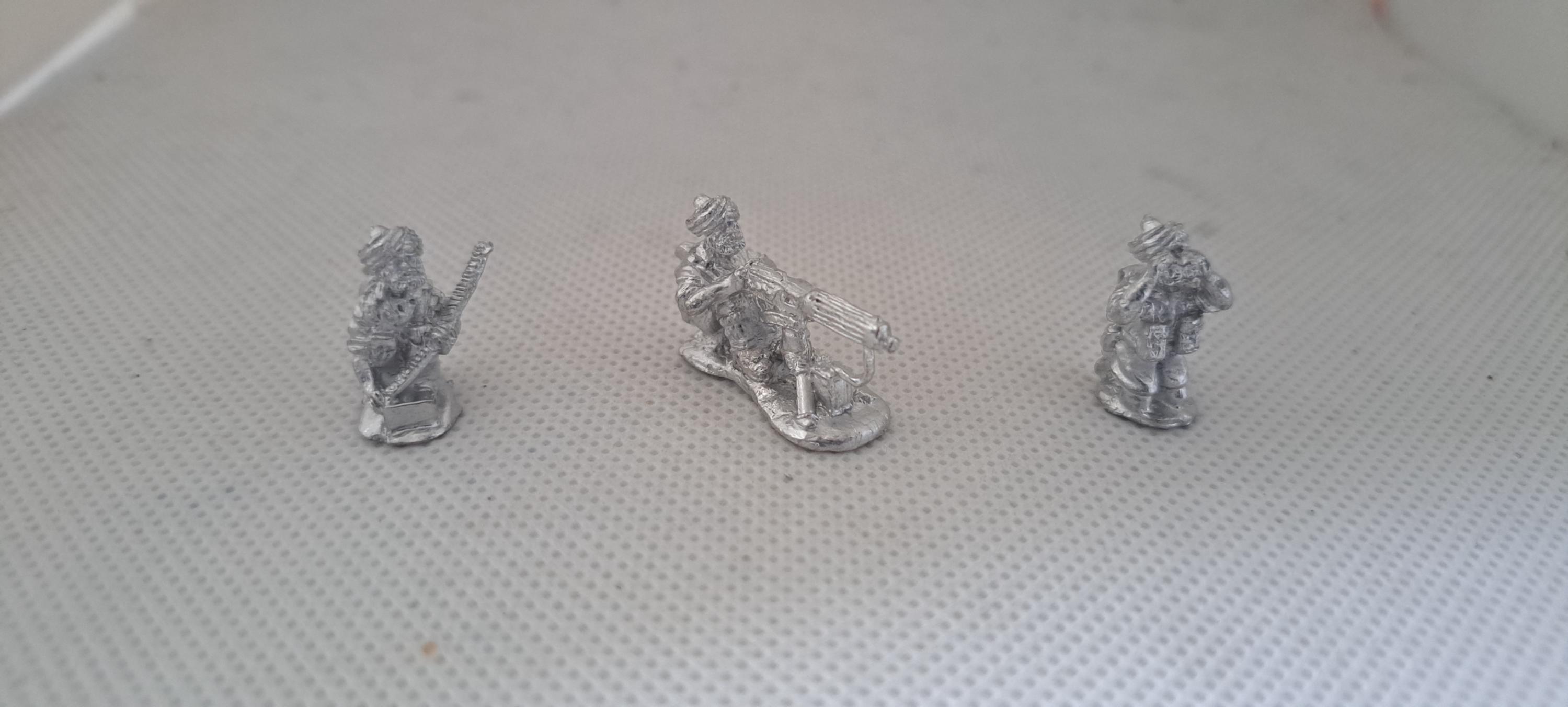 20 mm WW2 インド軍 - 3 人によるヴィッカース MMG 射撃 (IND11