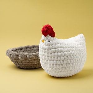 Large Chicken with Nest / CROCHET PATTERN