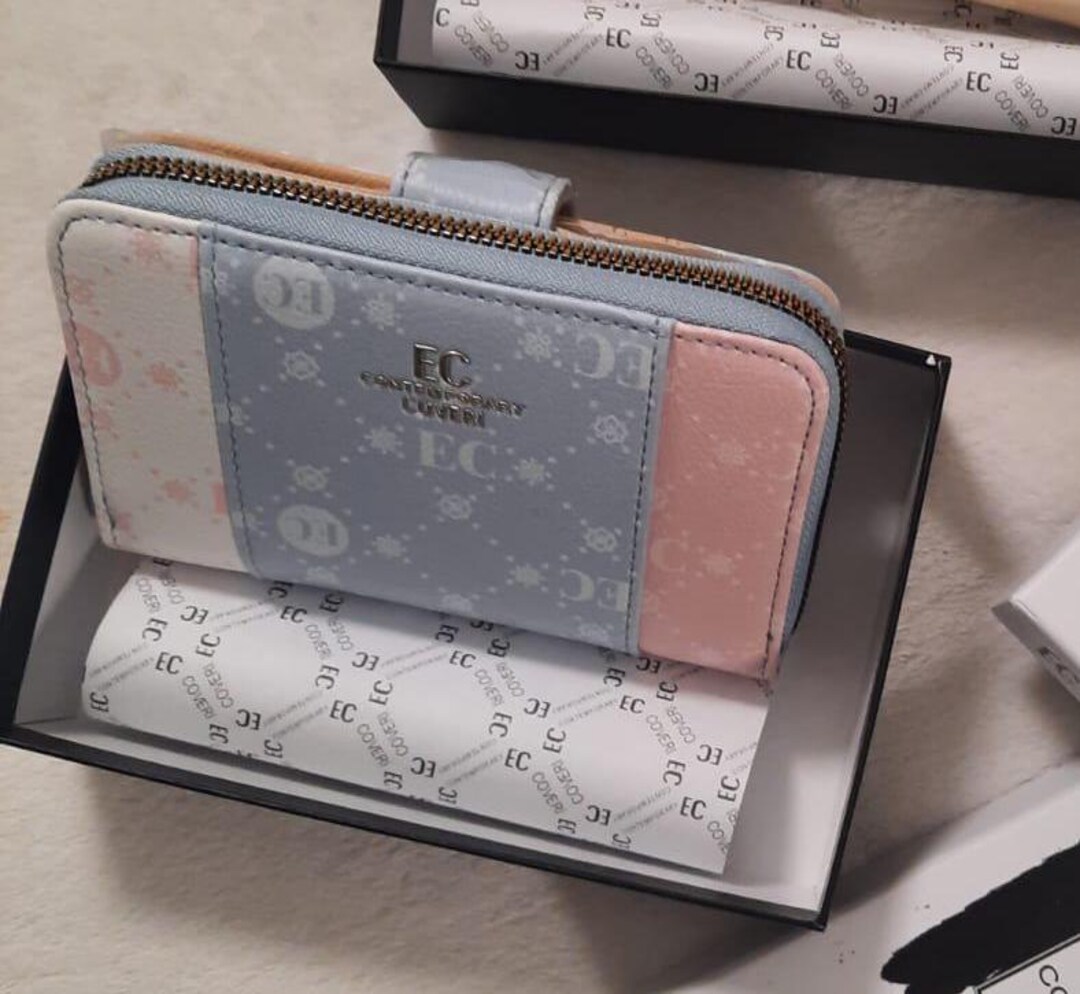 Portefeuille Femme Forever - Élégant et Spacieux en Bleu Clair