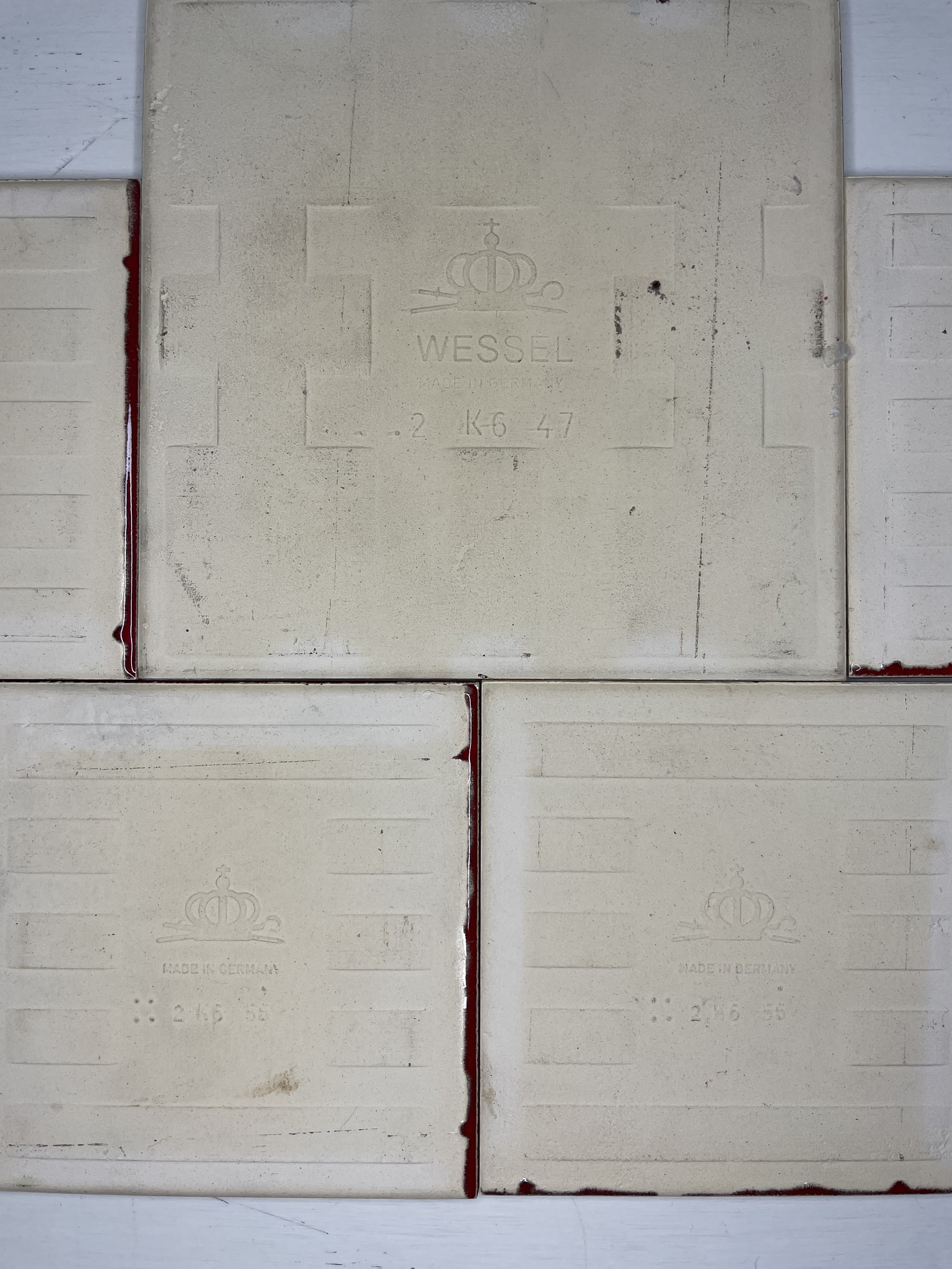 Magnifiques carreaux de céramique anciens émaillés de Wessel