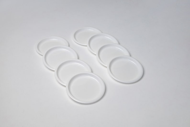 Plastic Camping Plates Durable and Lightweight Small Plates for Daily