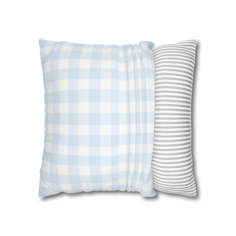 Blue Gingham Pillow Cover, Light Blue Checkered Cushion Cover Blue Check Nursery Pillow Farmhouse Chic Decor Blue White Plaid Pillow Cover afbeelding 6