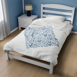 Blue Chicken Blanket, Farmhouse Chicken Throw Rustic Farm Bedding Country Chicken Decor Chicken Lover Gift Blue and White Blanket Farm Gift image 5