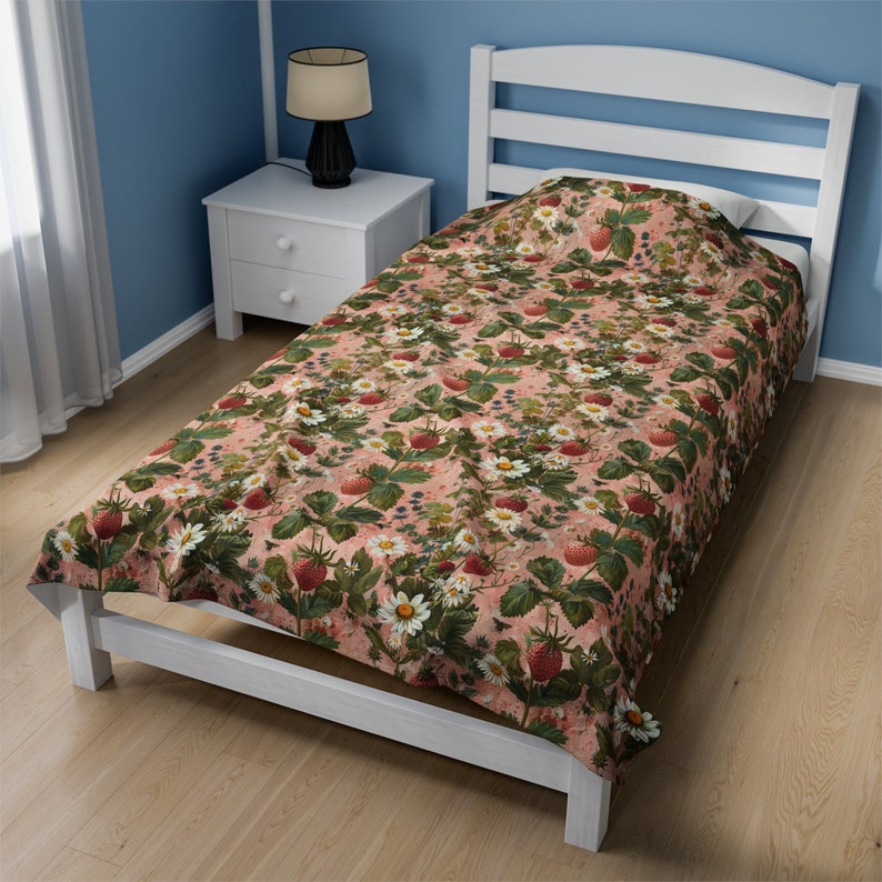 Strawberry Blanket, Wildflowers Bedding Retro Strawberries Fruit Blanket Flowery Garden Blanket Bohemian Floral Throw Strawberry Lover Gift image 6