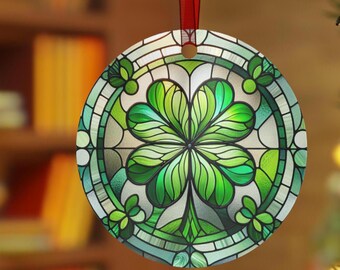 Four Leaf Clover Faux Stained Glass Style Ornament St. Patrick's Day Gift Celtic Ornament Decor Clover Ornament Round Irish Shamrock Decor