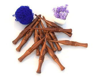 Handcrafted Teak Wood Crochet Hook Set: Ergonomic Crochet Needles