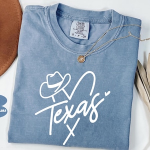 Comfort Colors® Texas Love T-Shirt, Heart Pocket Texas Pride Shirt, Lone Star State Tee, Patriotic Western Freedom Gift for Texan