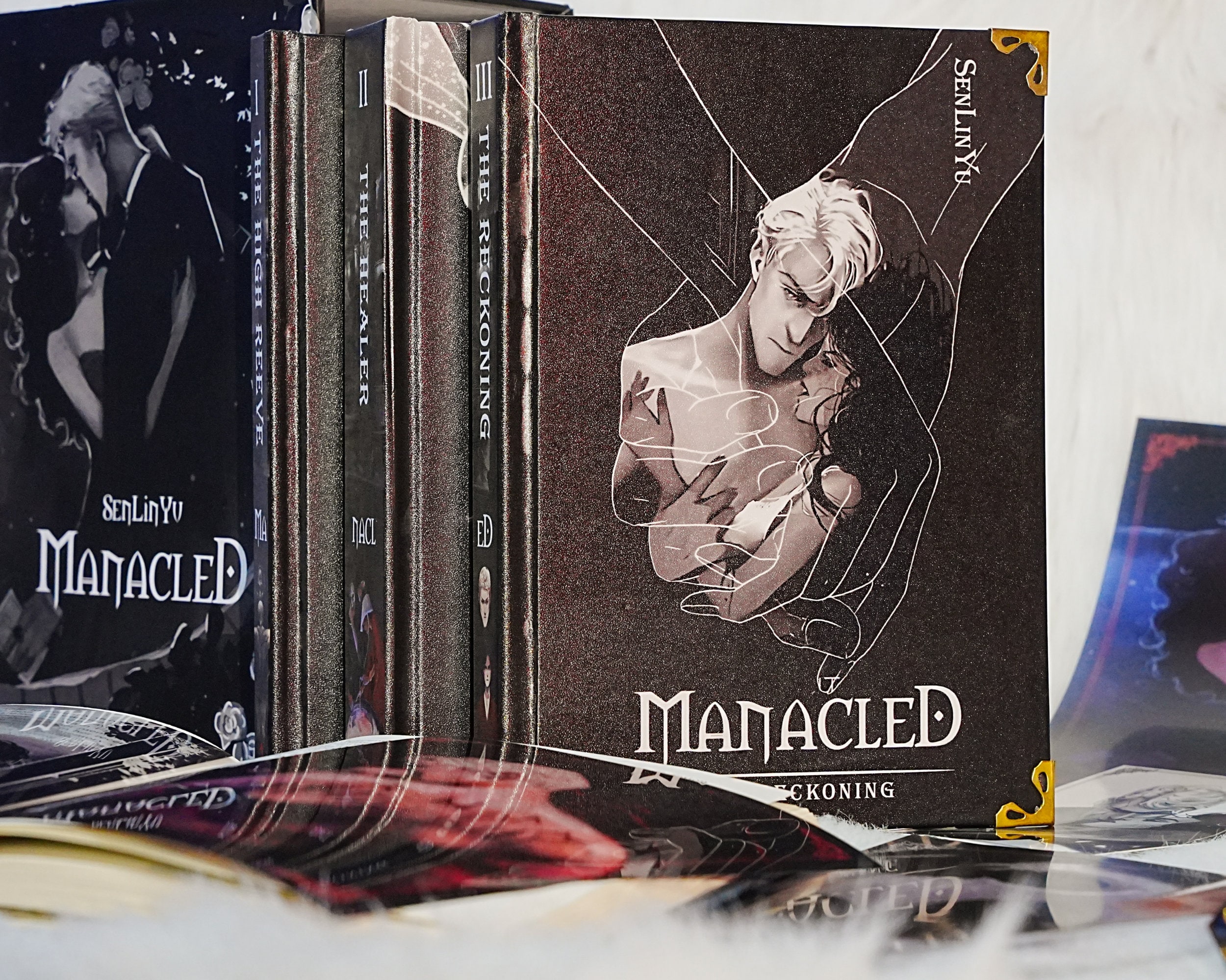 Hardcover book set - Etsy 日本