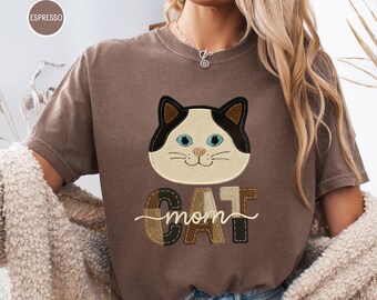 Cat Mom Cute Trendy Patchwork Comfort Colors Graphic Tee, Cat Mom Faux Patchwork Trendy Comfort Colors Tee, Cat Mom Gift for Her.