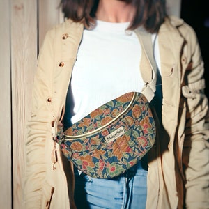 Blue waist bag with floral motif, quilted bag in Bali batik fabric, spring summer