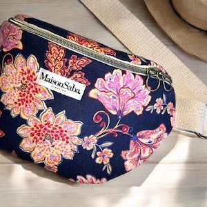 Sac banane fleuri femme, tissu imprimé fleurs indiennes, sac été, bleu marine et rose